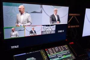 Blick in die Produktion während einer Aufzeichnung einer Verbandssitung im Studio4.DIGITAL