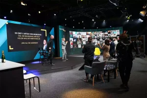 Kreuter VA in Studio.DUBAI