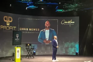 Chris Mewes hält Vortrag im Studio4.DIGITAL